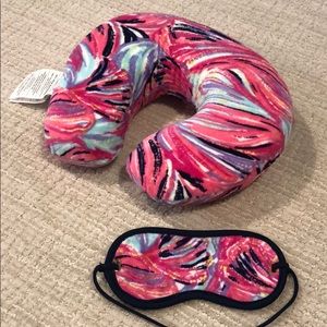 Lilly neck pillow + eye mask set